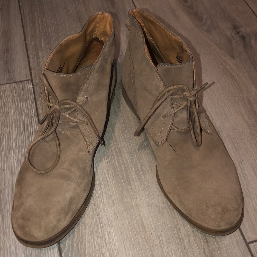 LUCKY BRAND TAN SHOES